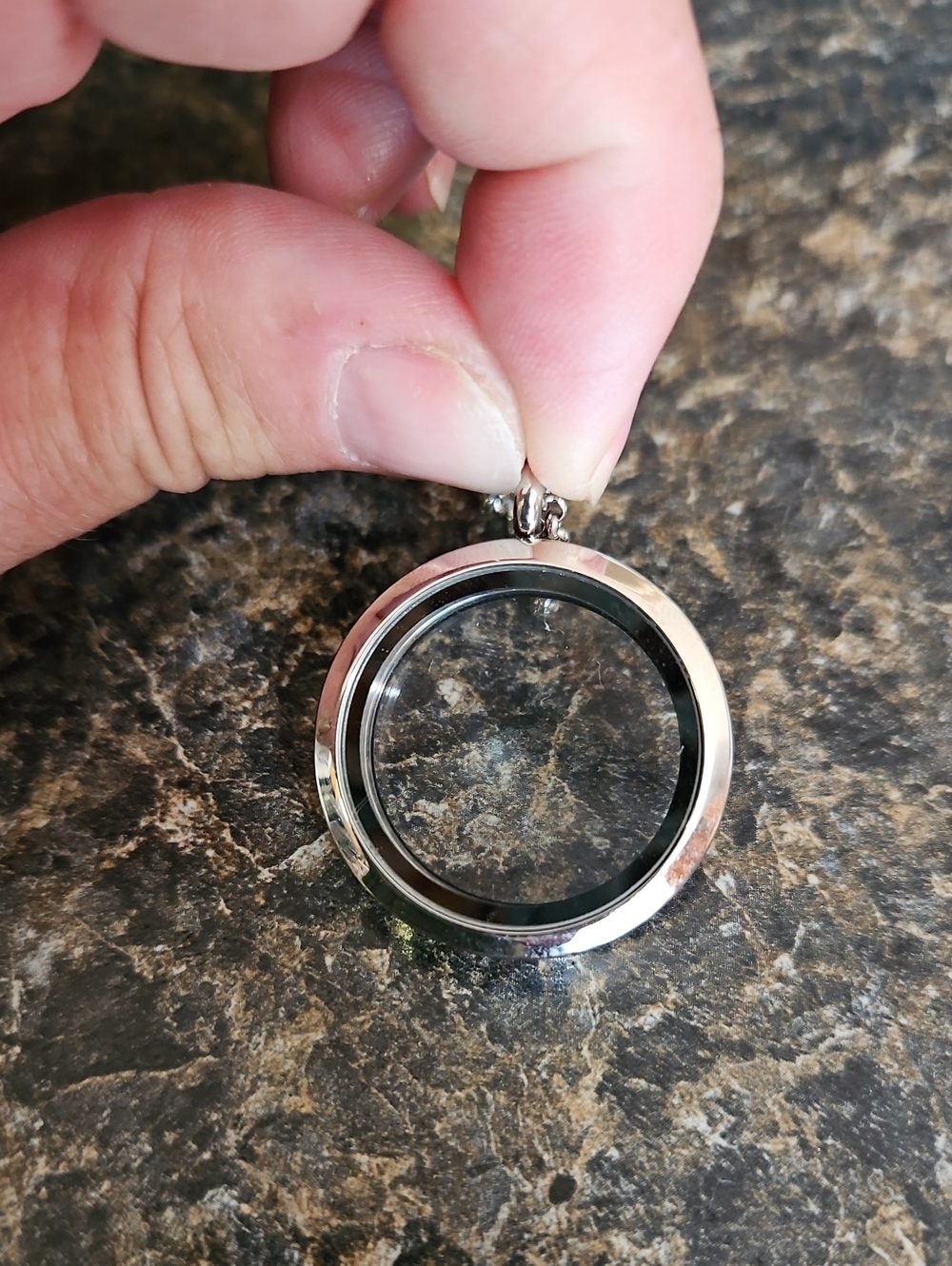 Stainless steel floating locket pink crystal NWOT - Picture 4 of 8